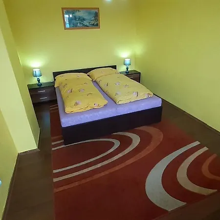 Kristinka Сasa de vacaciones Lendak